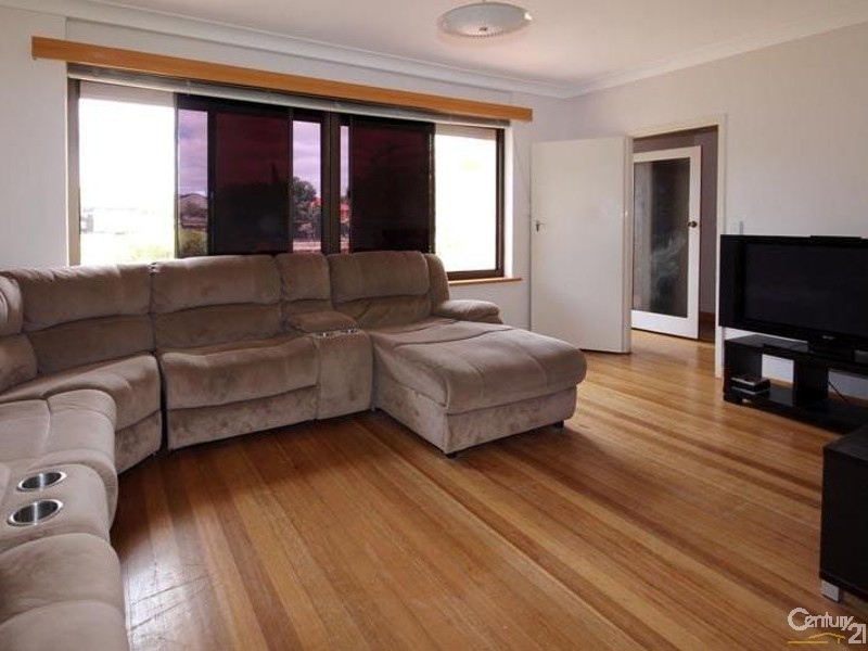 15 Vernon Crescent, Port Noarlunga South SA 5167