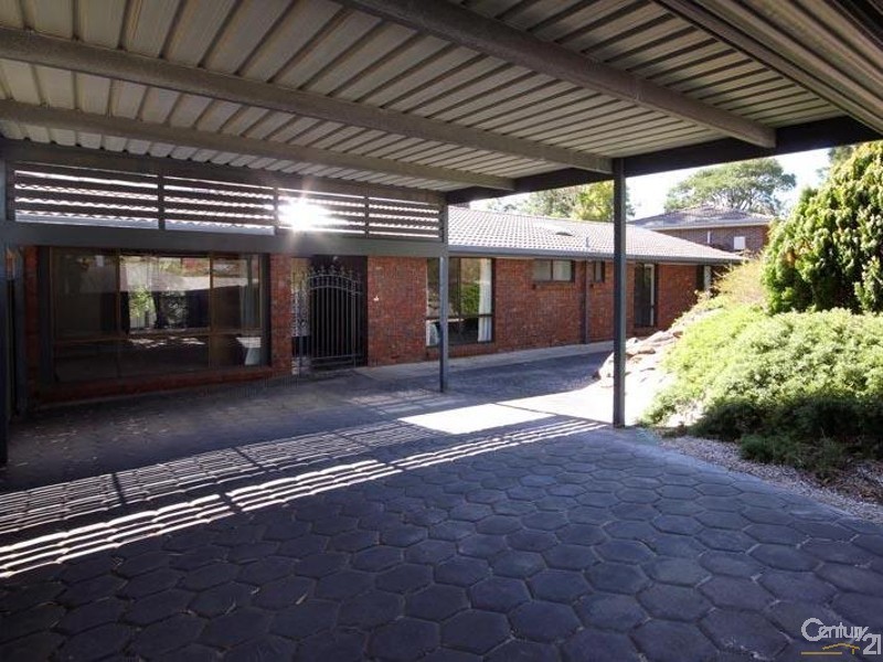 6 Crossing Road, Aberfoyle Park SA 5159