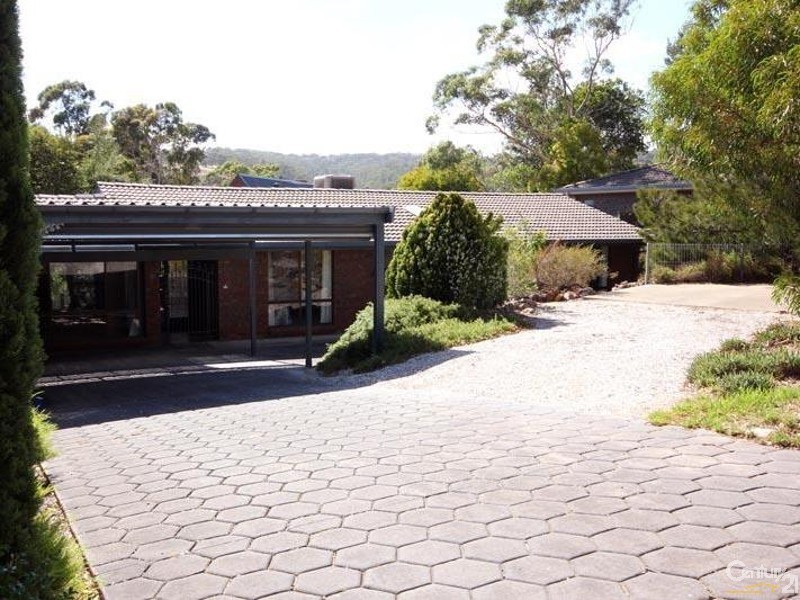 6 Crossing Road, Aberfoyle Park SA 5159