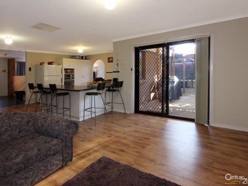 5 Buttercup Grove, Morphett Vale SA 5162
