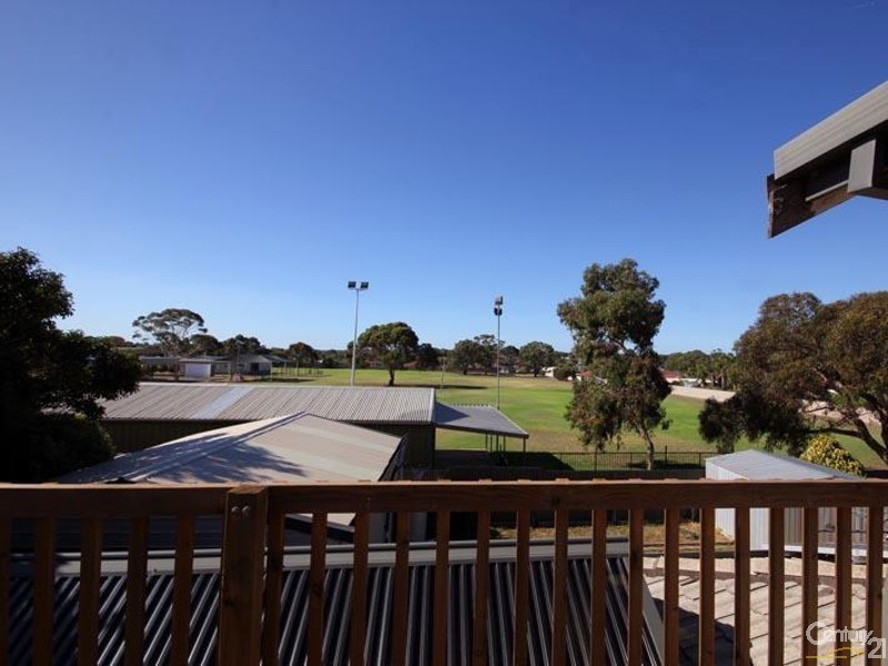 5 Buttercup Grove, Morphett Vale SA 5162