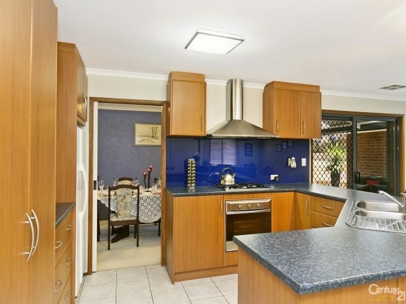 16 Wooding Street, Woodcroft SA 5162