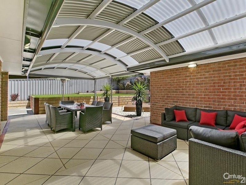 16 Wooding Street, Woodcroft SA 5162