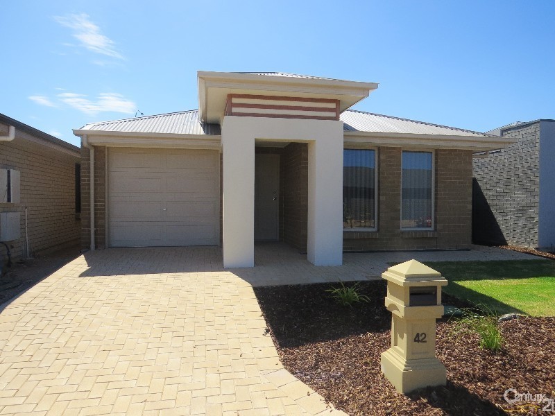 42 Sunderland Cres, Seaford SA 5169