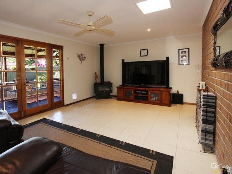 12 Goodrington Way, Moana SA 5169
