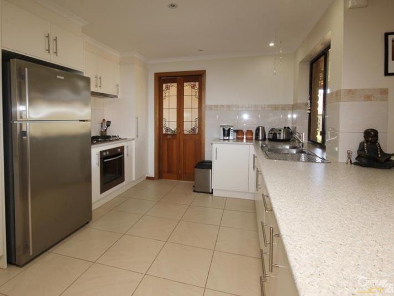 12 Goodrington Way, Moana SA 5169