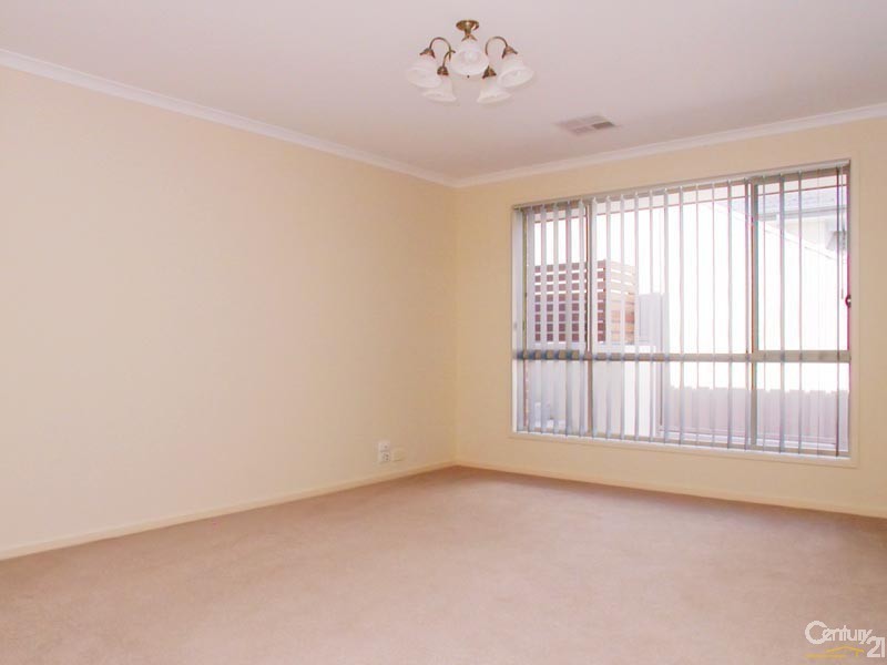 26 Cairns Way, Seaford Rise SA 5169