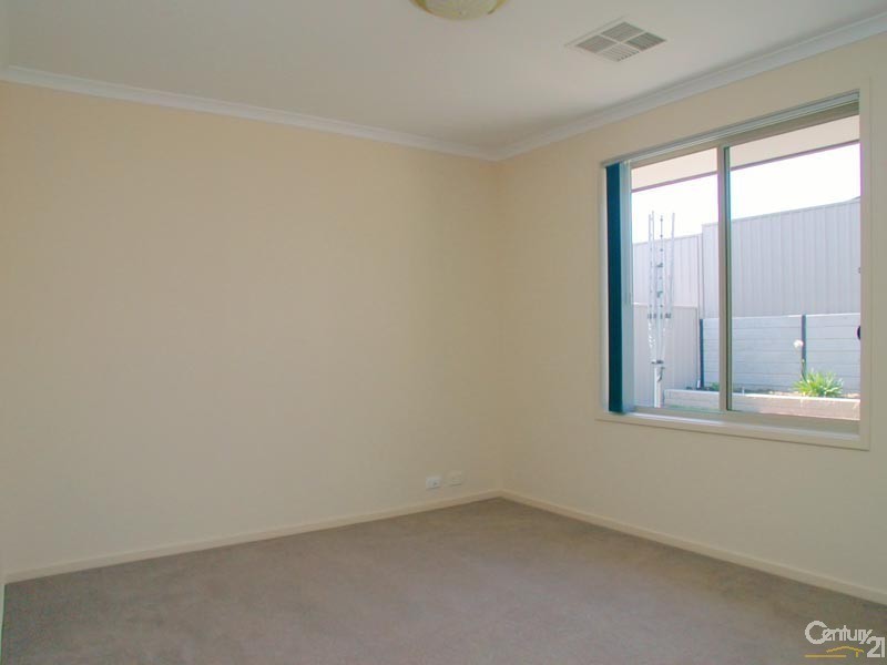 26 Cairns Way, Seaford Rise SA 5169