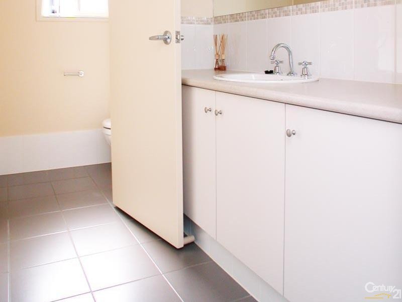26 Cairns Way, Seaford Rise SA 5169