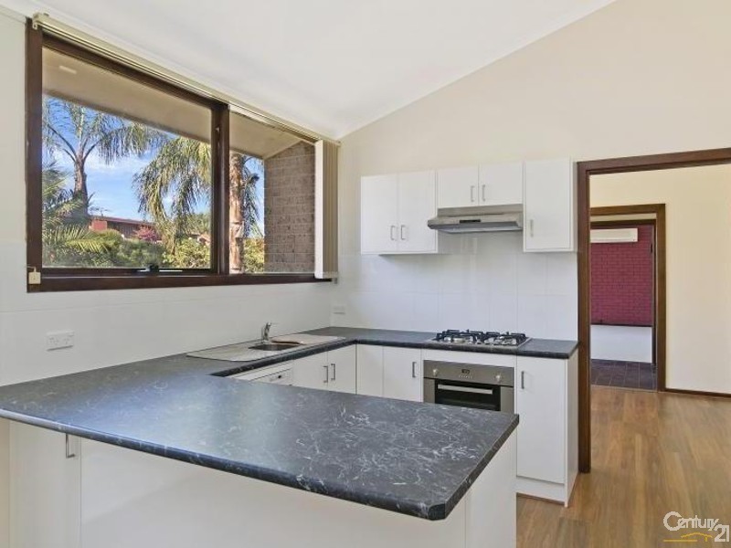 31 Mandalay Drive, Happy Valley SA 5159