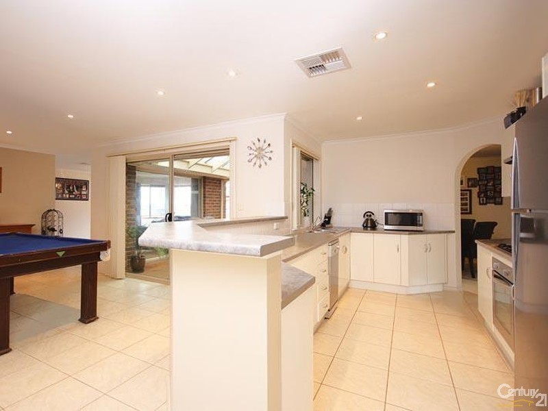 5 Tennyson Drive, Seaford Rise SA 5169