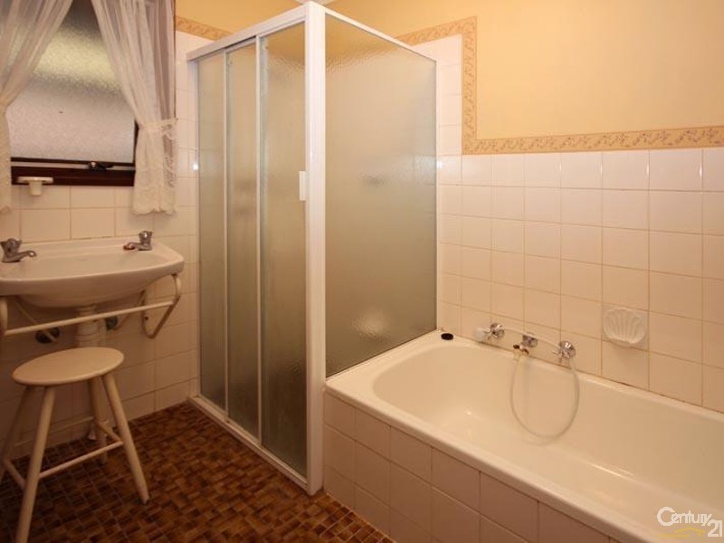 22 Itala Crescent, Hackham West SA 5163