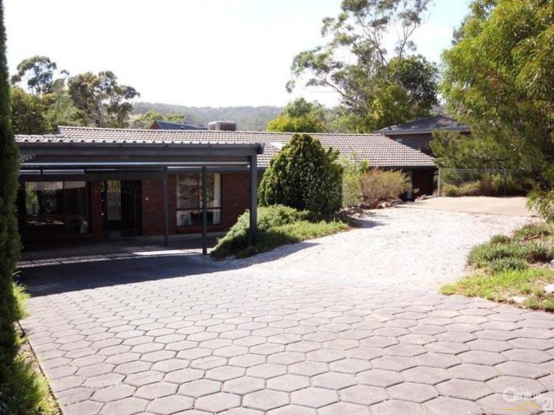 6 Crossing Road, Aberfoyle Park SA 5159