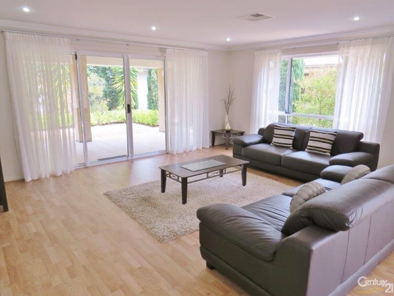 17 Flag Street, Seaford Meadows SA 5169