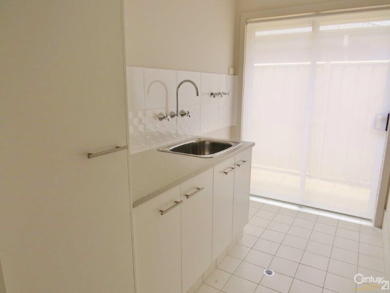 17 Flag Street, Seaford Meadows SA 5169