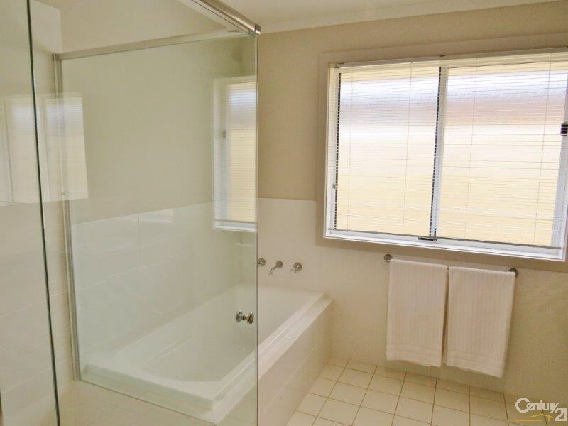 17 Flag Street, Seaford Meadows SA 5169