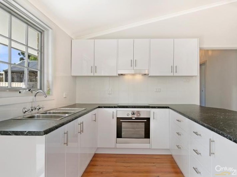 36 Calomba Crescent, Happy Valley SA 5159