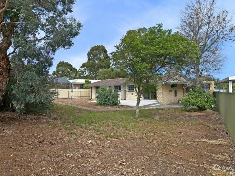 36 Calomba Crescent, Happy Valley SA 5159