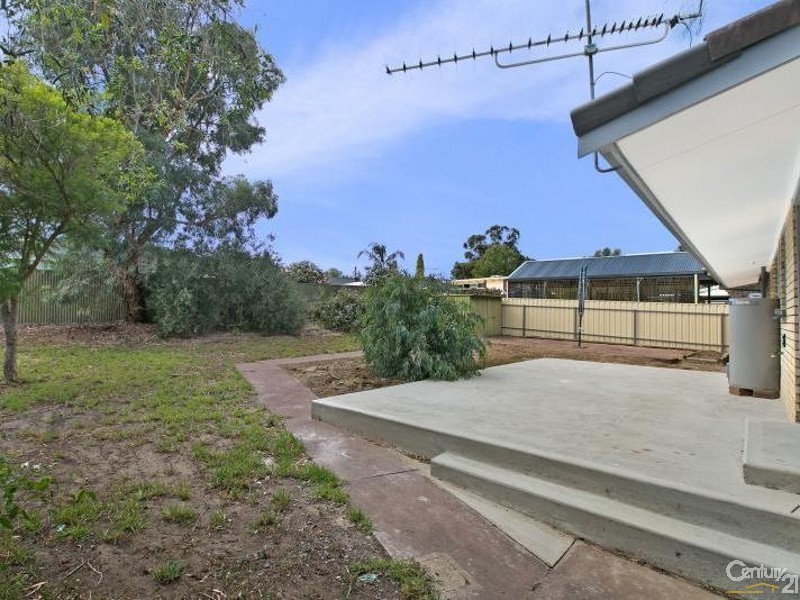 36 Calomba Crescent, Happy Valley SA 5159