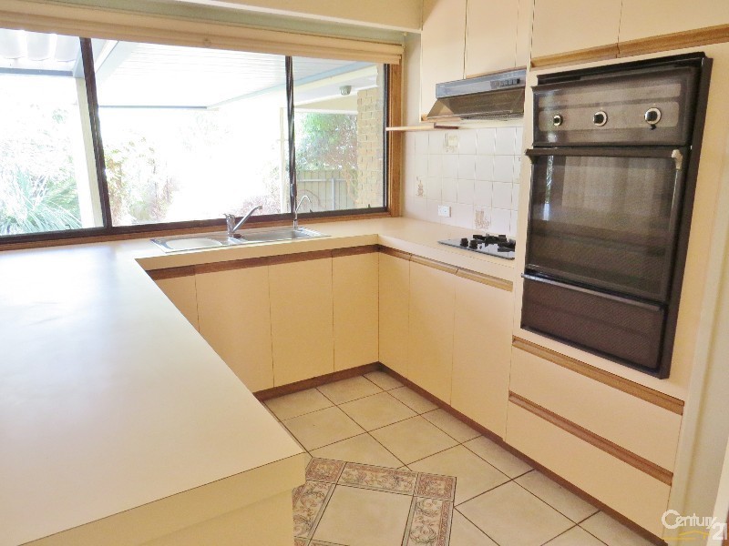 6 Dewar Court, Christie Downs SA 5164