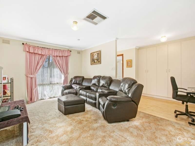 17 Richards Drive, Morphett Vale SA 5162