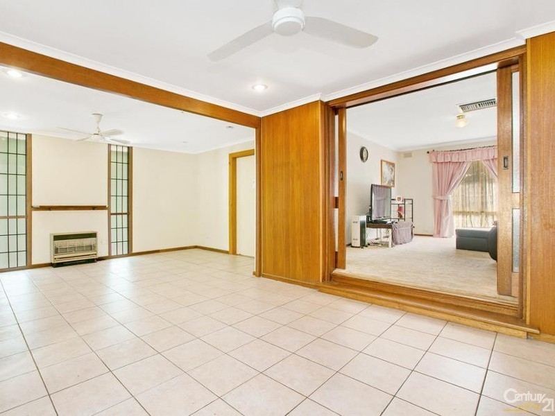 17 Richards Drive, Morphett Vale SA 5162