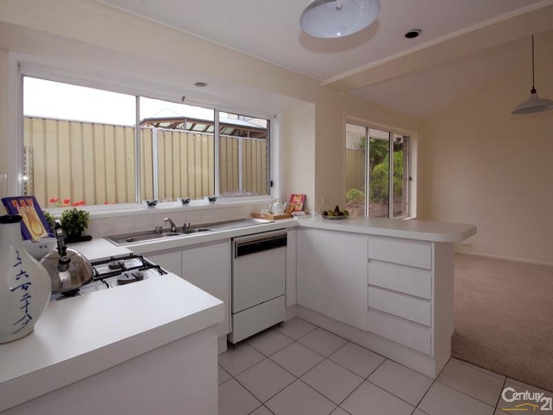 15 Kooraweera Street, Hallett Cove SA 5158