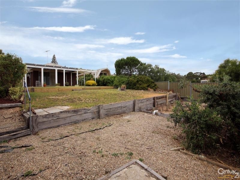 15 Kooraweera Street, Hallett Cove SA 5158