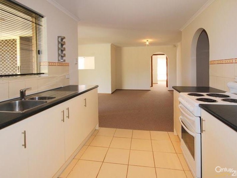 27 Manunda Way, Hallett Cove SA 5158