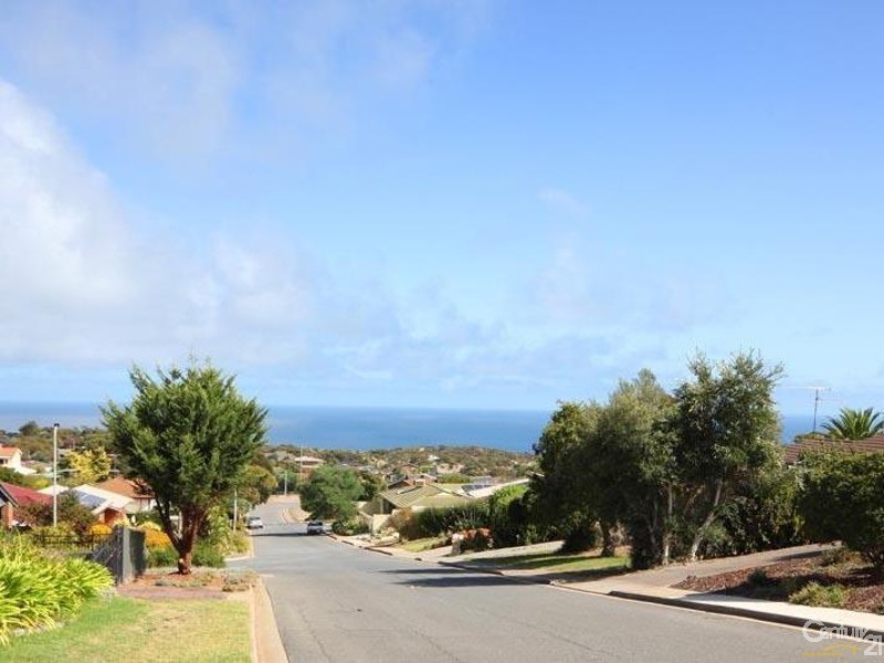 27 Manunda Way, Hallett Cove SA 5158