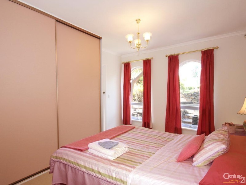 3 Madeline Crescent, Hallett Cove SA 5158