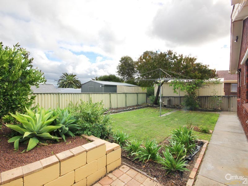 3 Madeline Crescent, Hallett Cove SA 5158