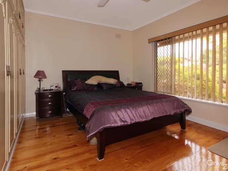 26 Graham Avenue, Hackham SA 5163