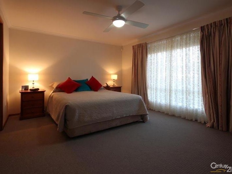 55 Pegasus Drive, Woodcroft SA 5162