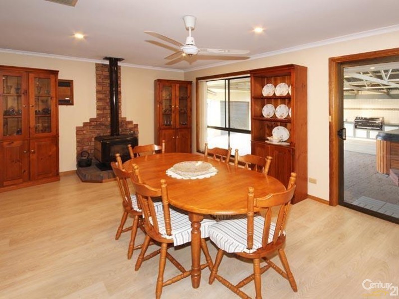 13 Coorumbena Crescent, Morphett Vale SA 5162