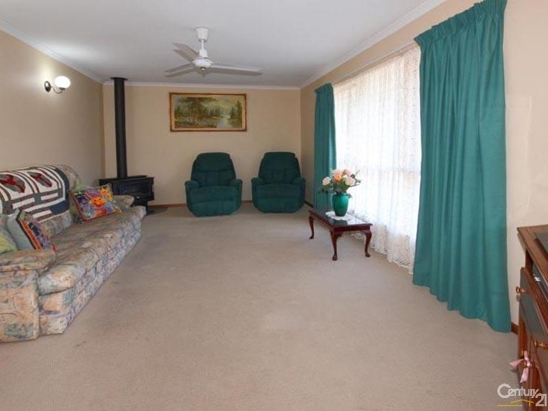 13 Coorumbena Crescent, Morphett Vale SA 5162