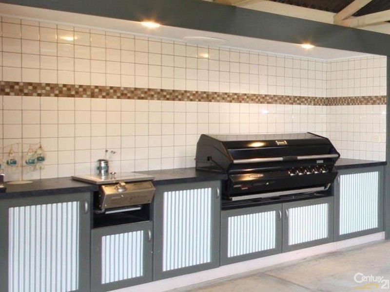 13 Coorumbena Crescent, Morphett Vale SA 5162