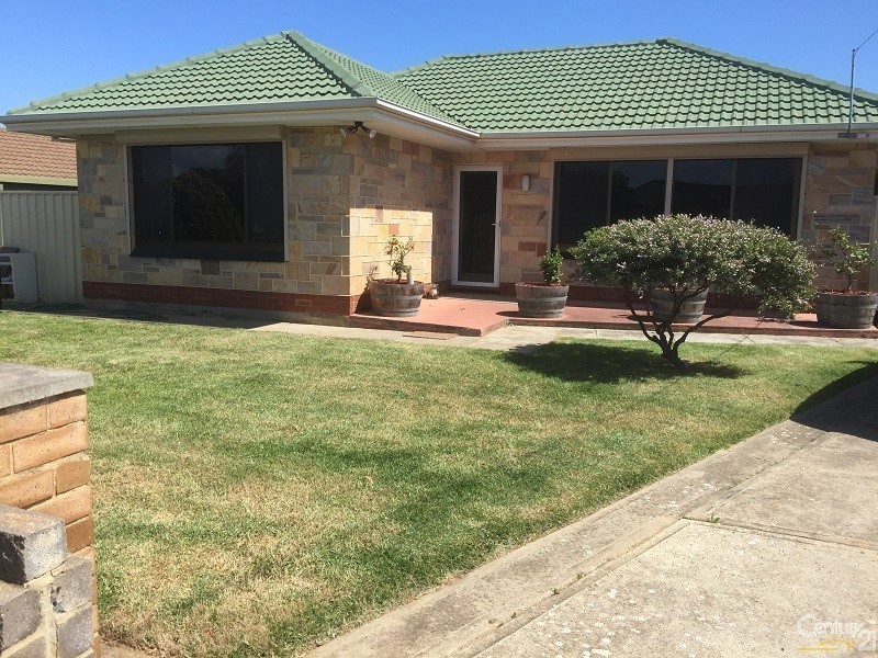 15 Vernon Cres, Port Noarlunga South SA 5167