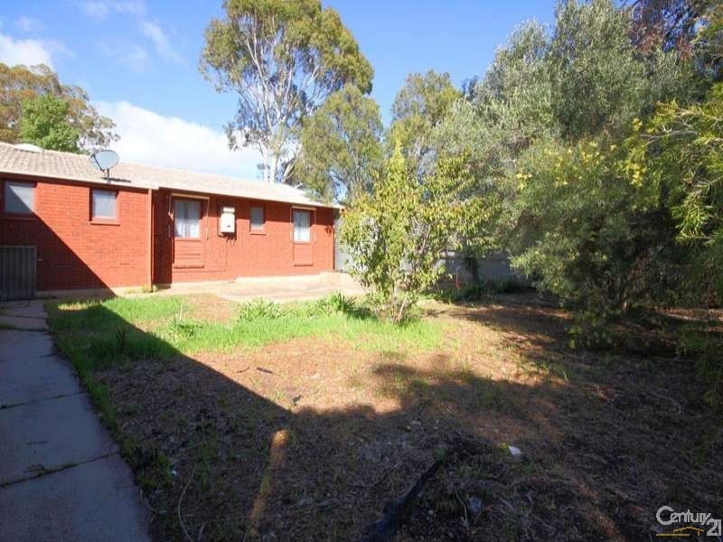 23 Simeon Crescent, Morphett Vale SA 5162