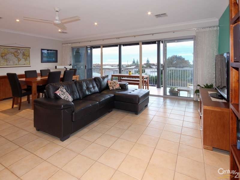 13A Third Avenue, Moana SA 5169