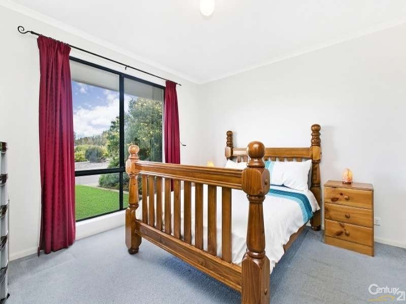 16 Hartland Avenue, Christie Downs SA 5164