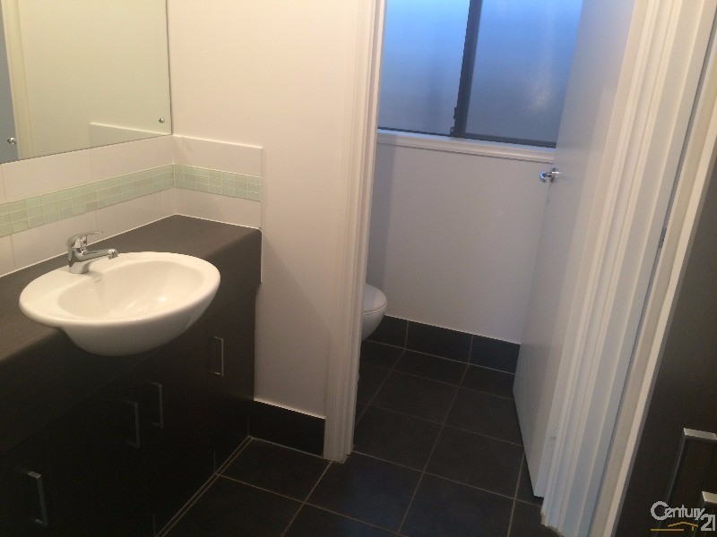 9 Hawksnest Ave, Seaford Rise SA 5169
