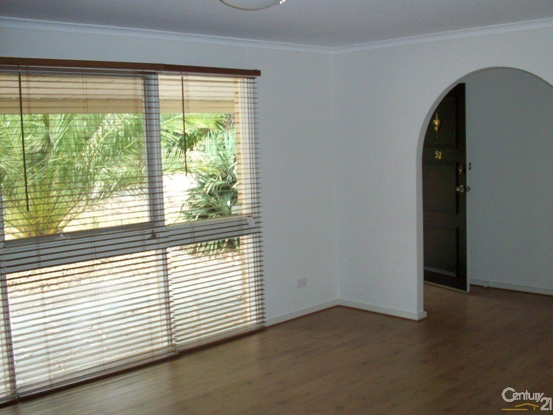 52 Regency Rd, Happy Valley SA 5159