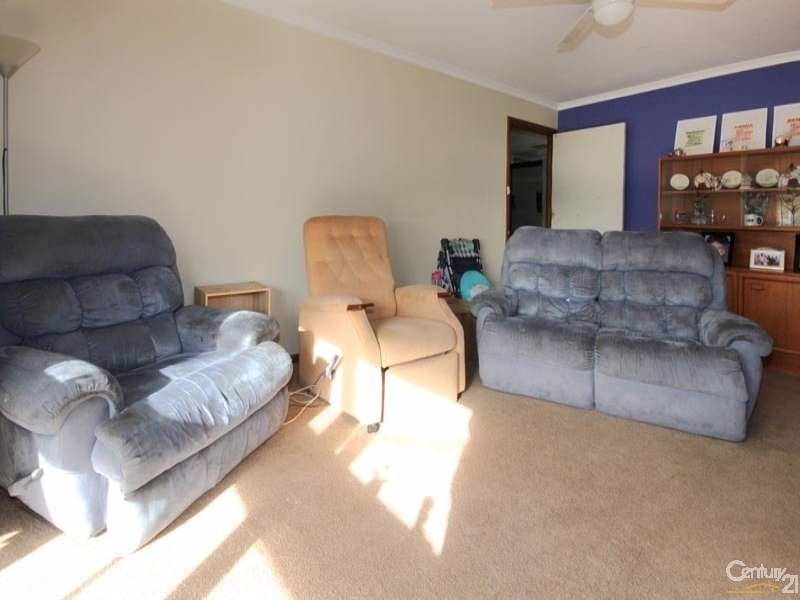 9 Simeon Crescent, Morphett Vale SA 5162