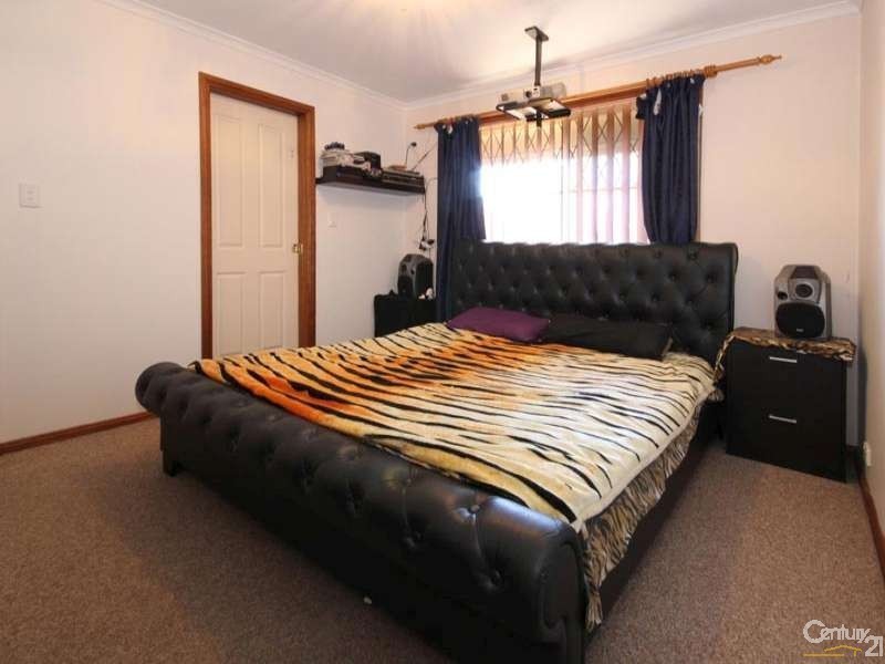 11 Brooks Circuit, Woodcroft SA 5162