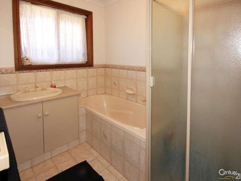 11 Brooks Circuit, Woodcroft SA 5162