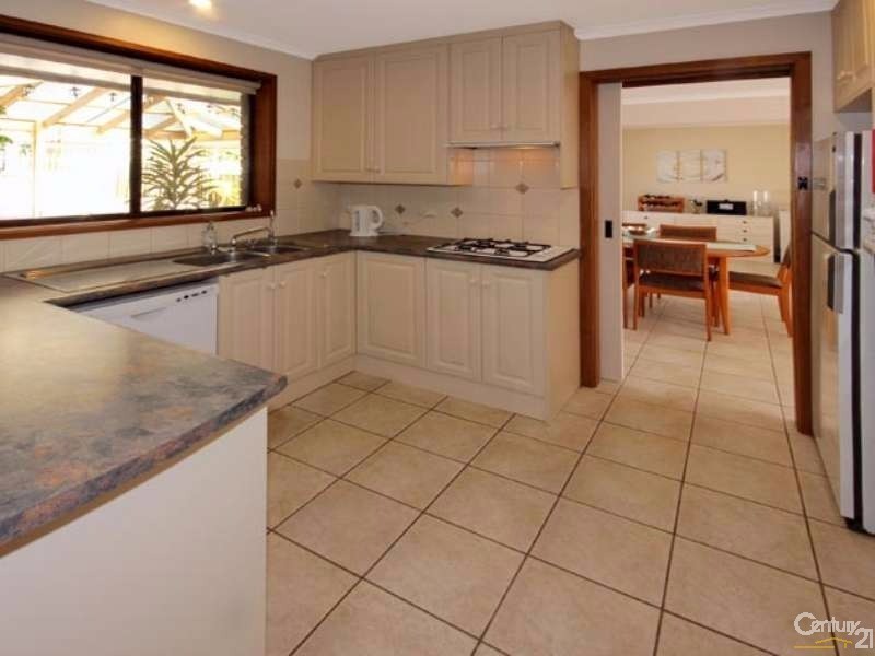 24 Wickham Road, Happy Valley SA 5159