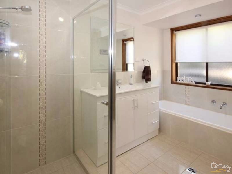 24 Wickham Road, Happy Valley SA 5159