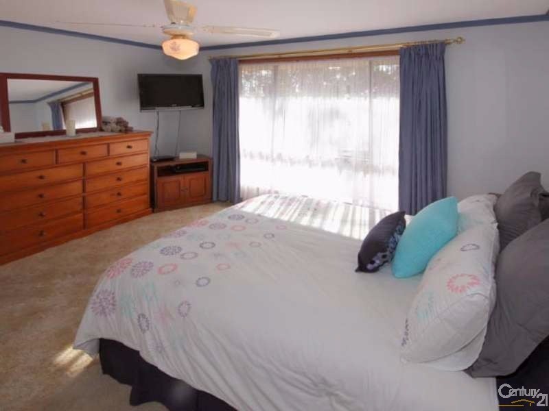 24 Wickham Road, Happy Valley SA 5159