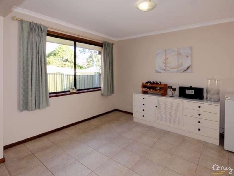 24 Wickham Road, Happy Valley SA 5159